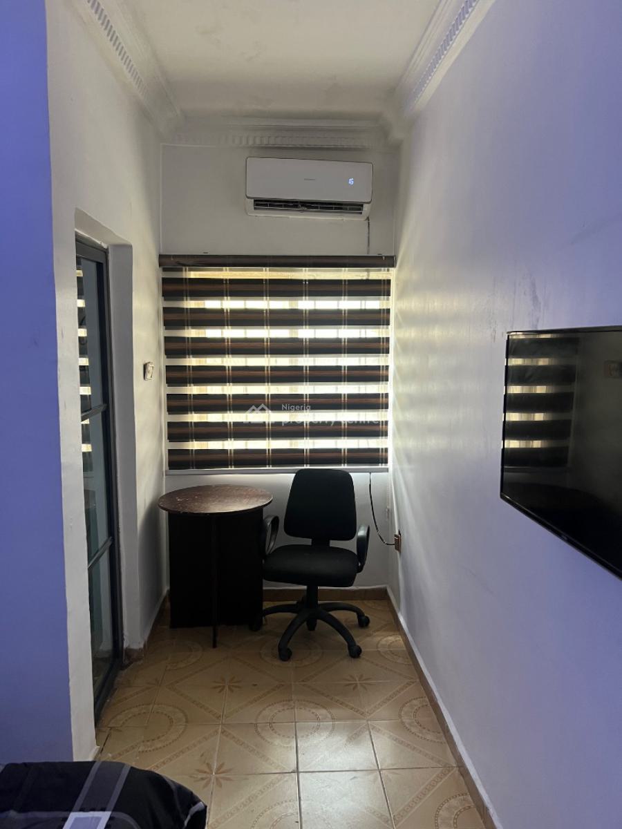 Nice Single Room in The Heart of Wuse By Abuja Continental Hotel, 12 Biskra Street, Wuse, Abuja, Self Contain (single Rooms) Short Let