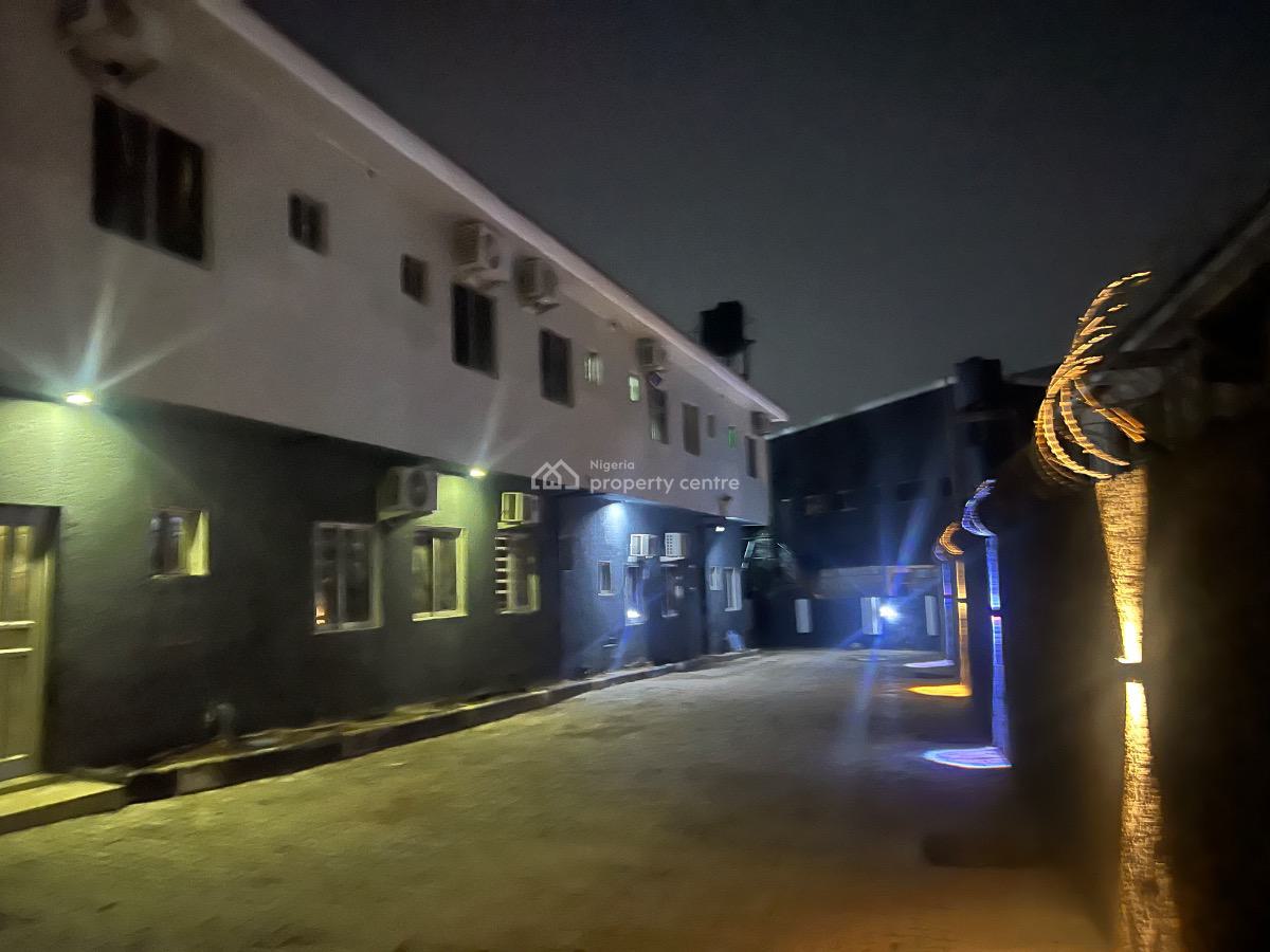 Nice Single Room in The Heart of Wuse By Abuja Continental Hotel, 12 Biskra Street, Wuse, Abuja, Self Contain (single Rooms) Short Let
