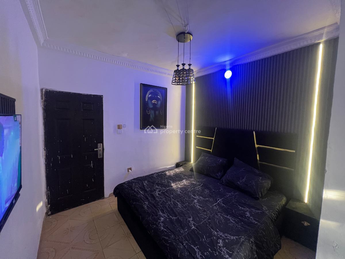 Single Room, 12 Biskra Street Abacha Estate, Zone 4, Wuse, Abuja, Hotel / Guest House Short Let