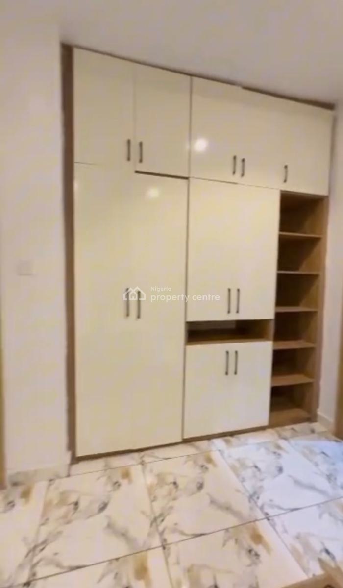 Luxurious 2bedroom En-suite Furnished Apartment, Gilmor, Jahi, Abuja, Block of Flats for Sale