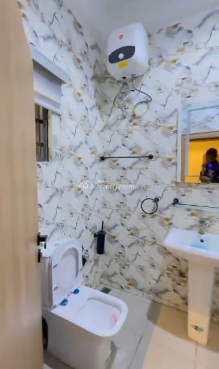 Luxurious 2bedroom En-suite Furnished Apartment, Gilmor, Jahi, Abuja, Block of Flats for Sale