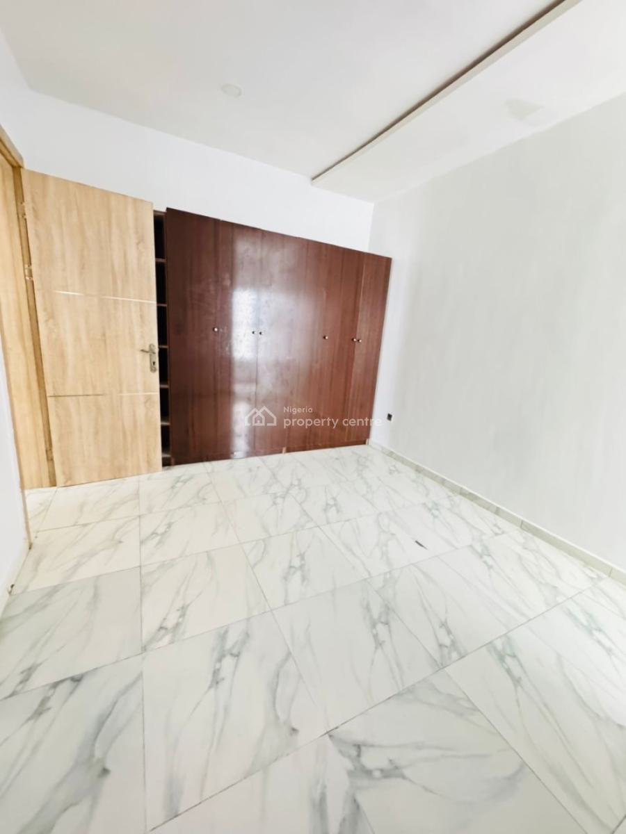 Spacious,serviced 4bedrms Terraced Duplex Available 105m, Orchid Road, Lekki, Lagos, Terraced Duplex for Sale