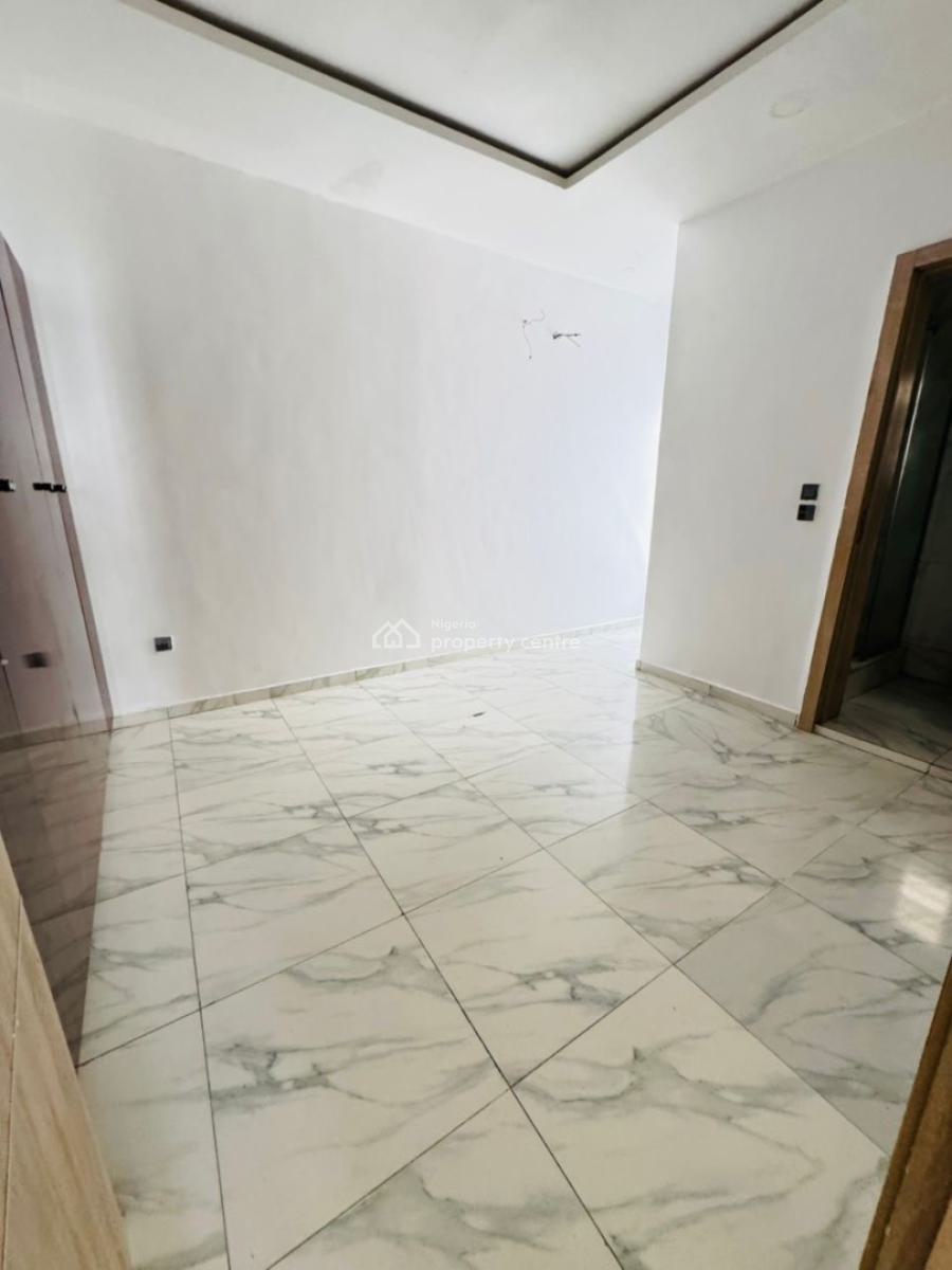Spacious,serviced 4bedrms Terraced Duplex Available 105m, Orchid Road, Lekki, Lagos, Terraced Duplex for Sale