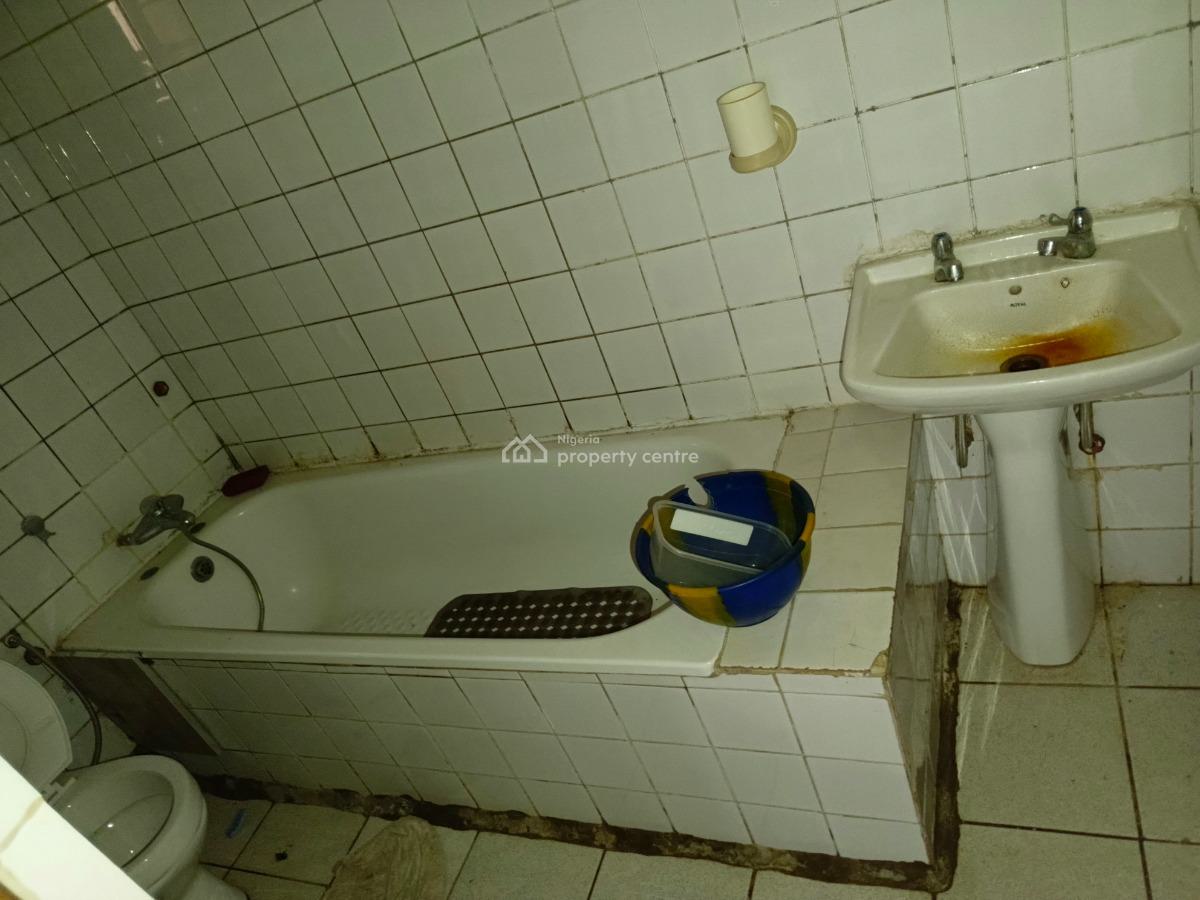Luxury 2 Bedroom Flat, Legislative Qouters Zone D, Apo, Abuja, Flat / Apartment for Rent