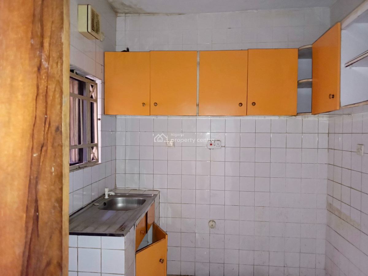 Luxury 2 Bedroom Flat, Legislative Qouters Zone D, Apo, Abuja, Flat / Apartment for Rent