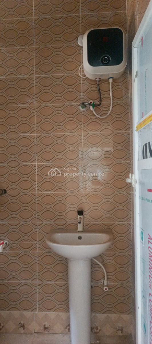 Miniflat, Magboro, Magboro, Ogun, Mini Flat (room and Parlour) for Rent