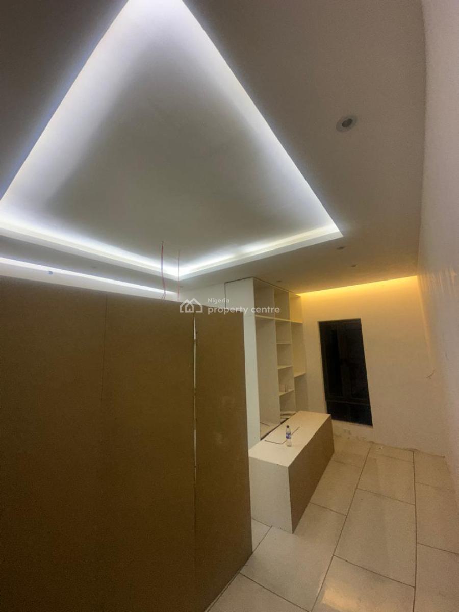 7 Bedroom Fully Detached Duplex, Eleganza Estate, Vgc, Lekki, Lagos, Detached Duplex for Sale