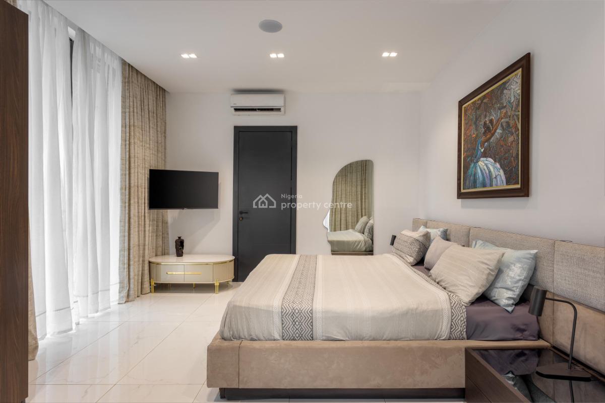 Luxury & Spacious 2 Bedroom Maisonette with 2 Balconies,pool and Gym, Lekki Phase 1, Lekki, Lagos, Flat / Apartment Short Let