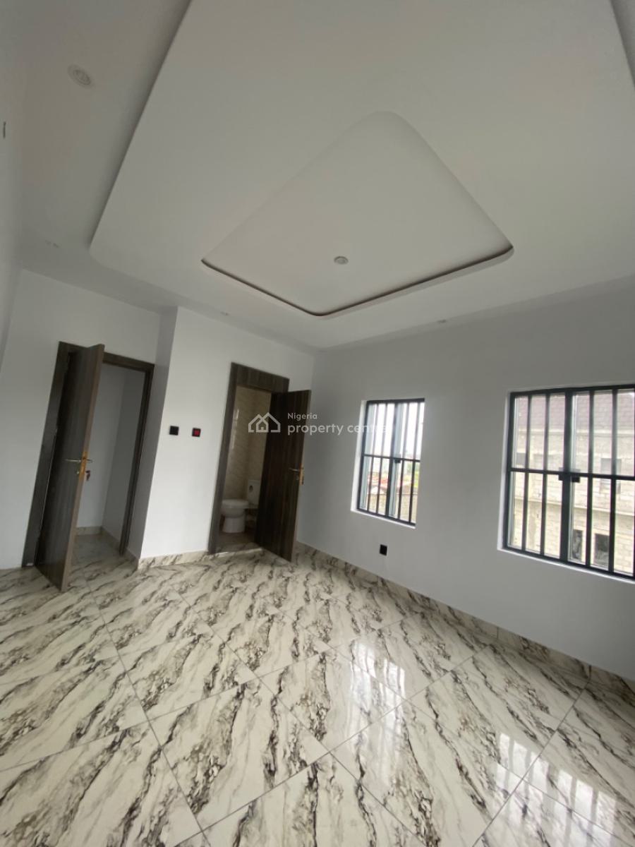 an Executive Two Bedroom Flat, Hope Avenue Ogombo Off Abraham Adesanya Ajah, Lekki, Lagos, Flat / Apartment for Rent