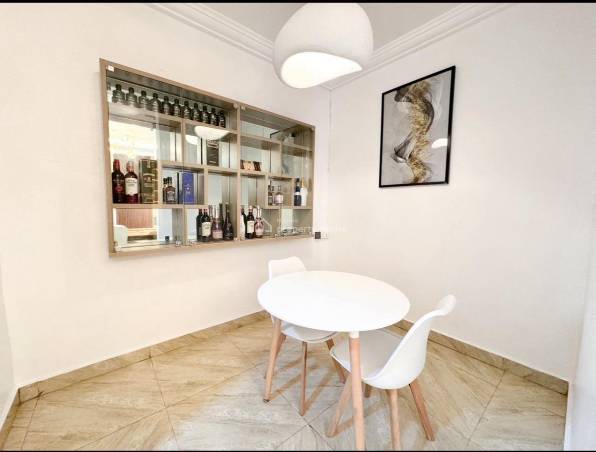 Brunette- Cozy and Spacious 1bedroom Apartment with Ps5 and Snooker, Ikate, Lekki, Lagos, Flat / Apartment Short Let