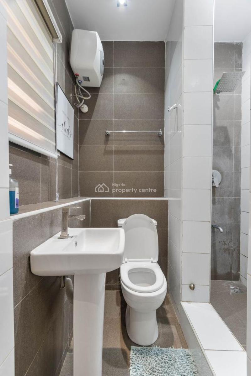 Brand New Luxury 3bedroom Apartment Available with Pool+snooker+ps5, Lekki Phase 1, Lekki, Lagos, Flat / Apartment Short Let