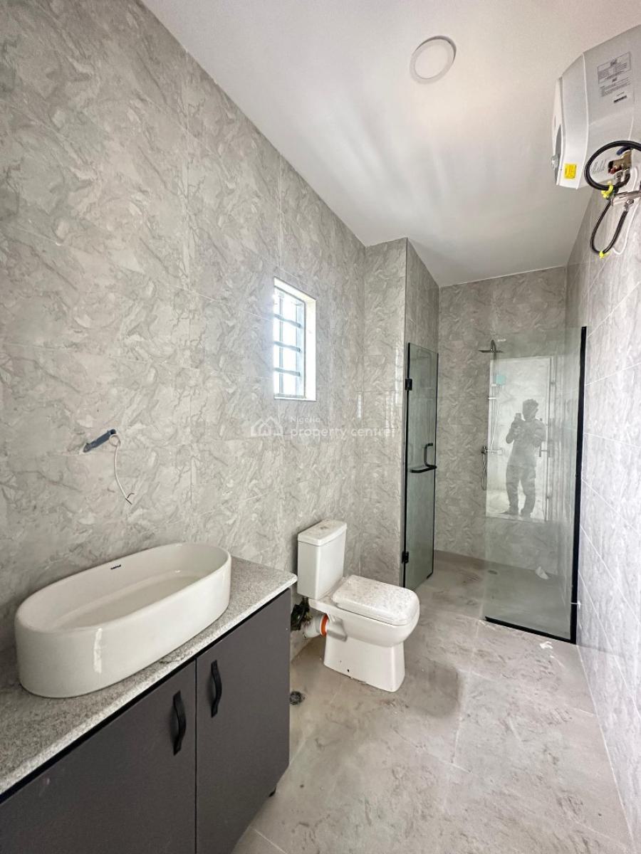 Well-designed 3-bedroom Semi-detached Duplex with Bq,, Lagos Business School, Ajah, Lagos, Semi-detached Duplex for Sale