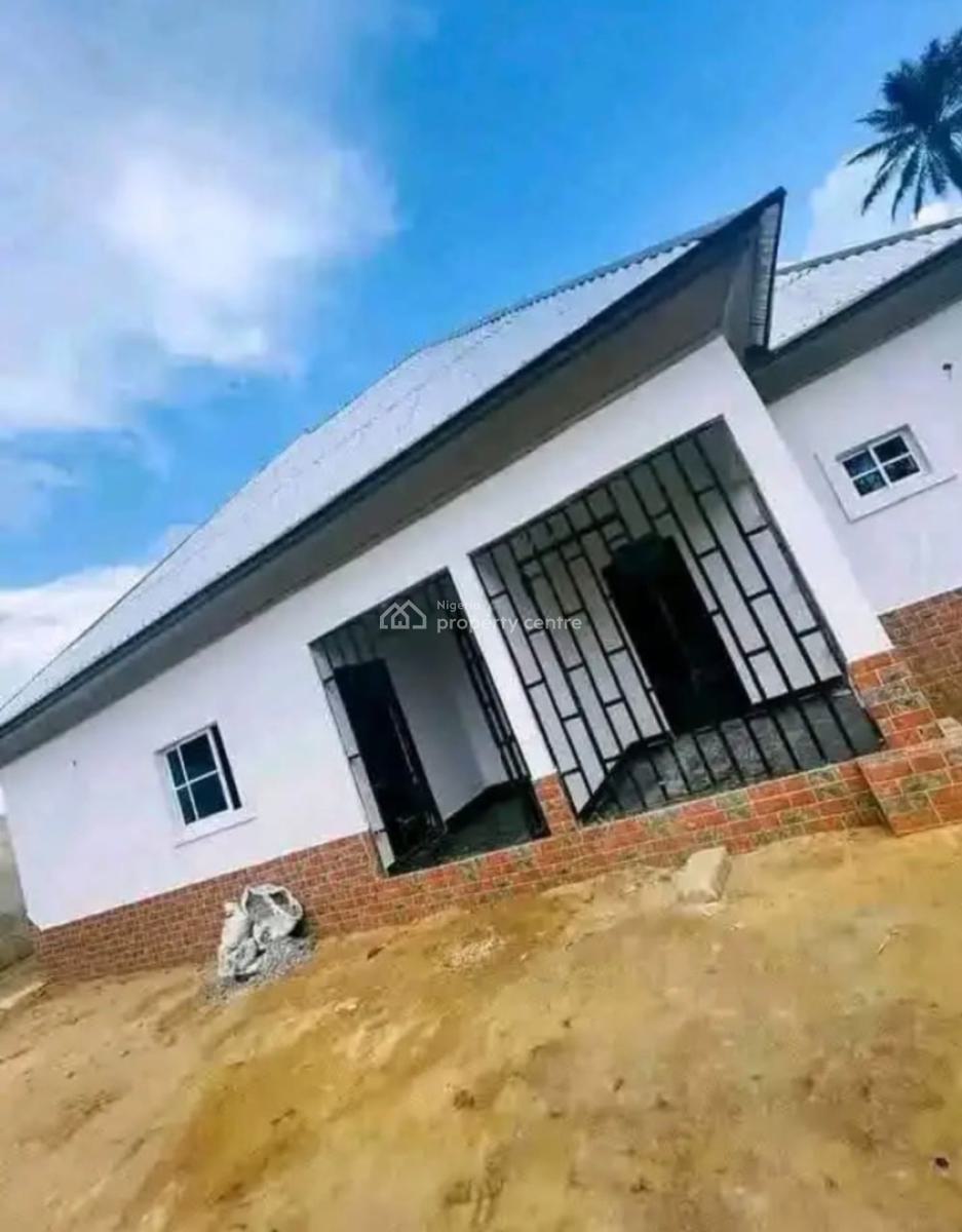 Eleven (11) Units of Selfcontained Apartment, Nwaniba Road By Lucky, Uyo, Akwa Ibom, Block of Flats for Sale