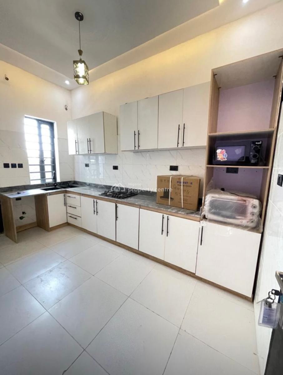 This Lovely 3 Bedroom Terrace Duplex with a Bq, Ajah, Ajah, Lagos, Terraced Duplex for Sale