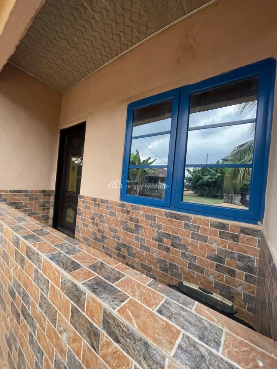 a Standard Four Bedroom Detached Bungalow, Stadium Road, Uyo, Akwa Ibom, Detached Bungalow for Sale