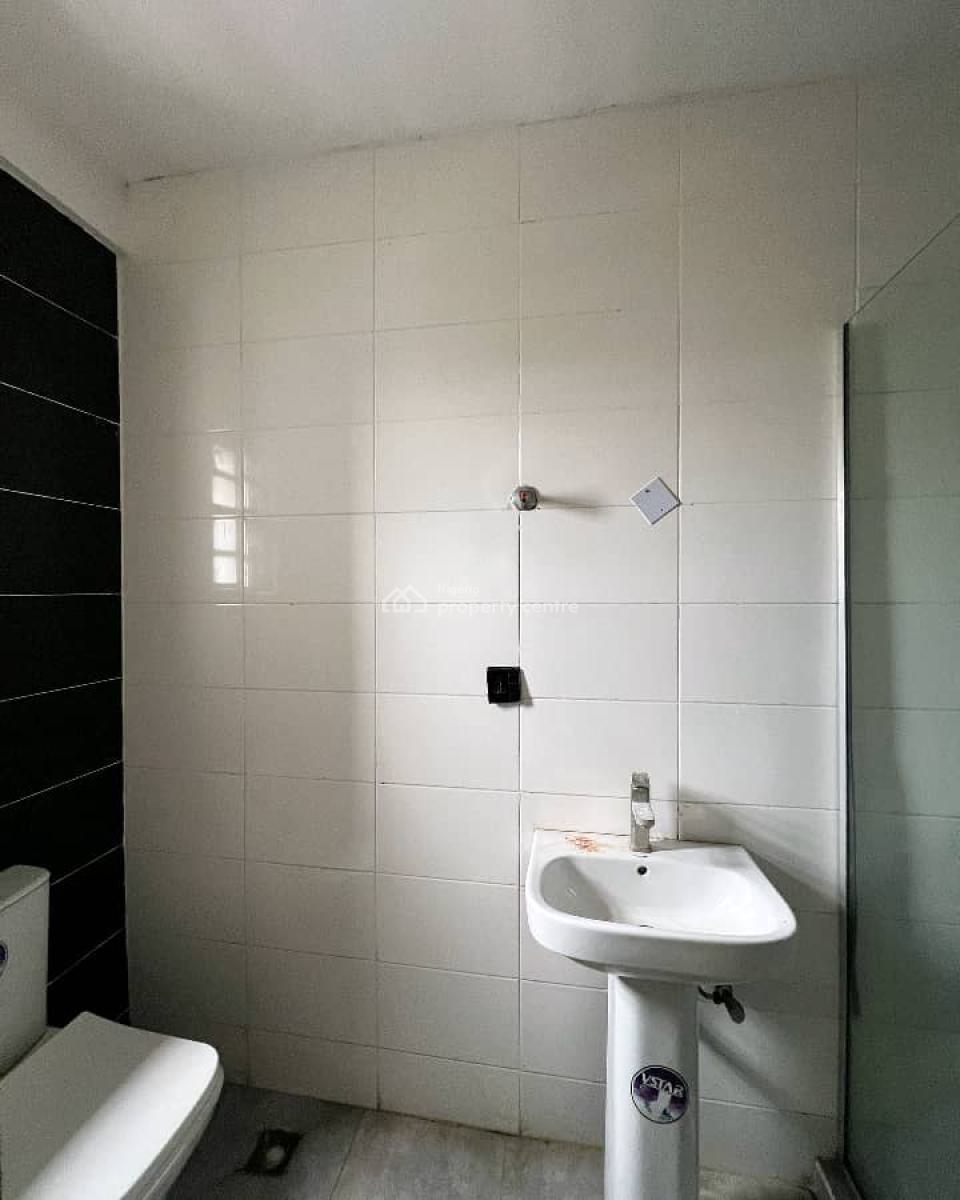 2 Bedroom Apartment, Ologolo, Lekki, Lagos, Flat / Apartment for Rent