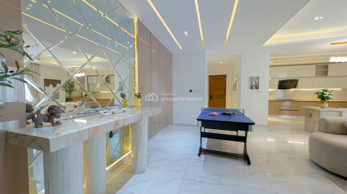 Luxury 2 Bedroom Penthouse with Pool,ps5,snooker and Table Tennis, Lekki Phase 1, Lekki, Lagos, Flat / Apartment Short Let