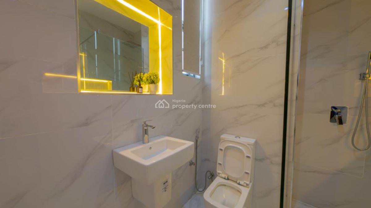 Luxury 2 Bedroom Penthouse with Pool,ps5,snooker and Table Tennis, Lekki Phase 1, Lekki, Lagos, Flat / Apartment Short Let