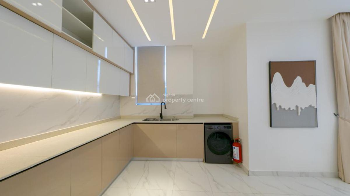 Luxury 2 Bedroom Penthouse with Pool,ps5,snooker and Table Tennis, Lekki Phase 1, Lekki, Lagos, Flat / Apartment Short Let