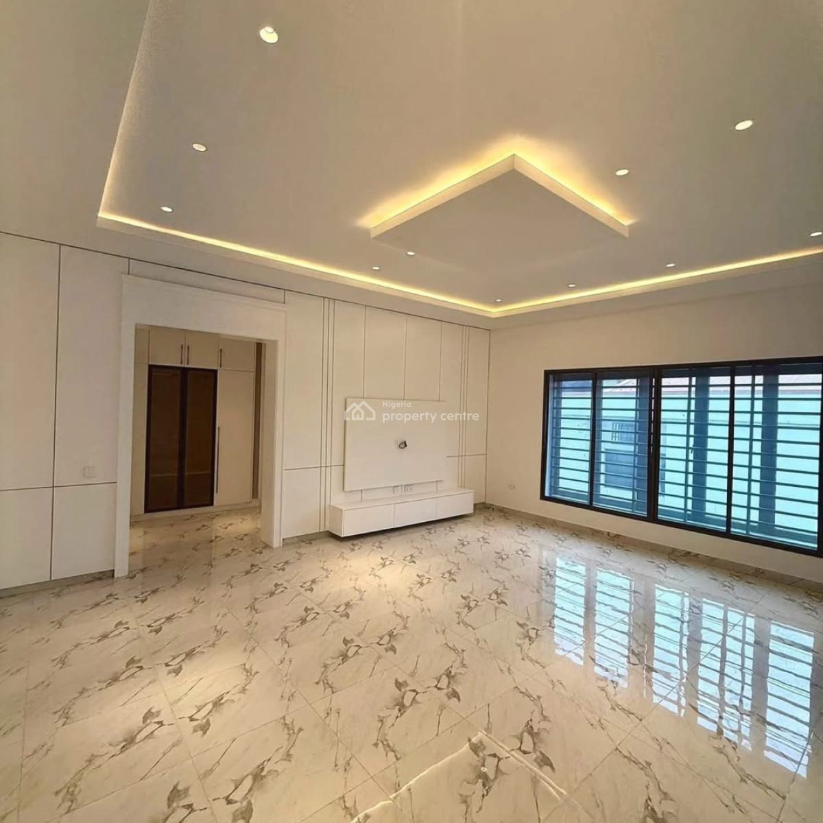 Contemporary 8 Bedroom Serviced Mansion,bq,foyer,elevator,penthouse,, Wuse 2, Abuja, Detached Duplex for Sale