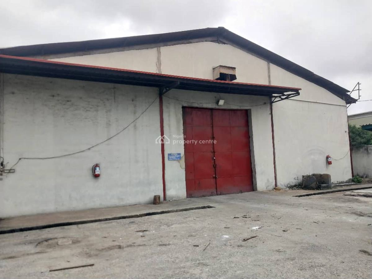 4 Bay-warehouse Measuring 6,500, Mandillas Bus Stop, Okota, Isolo, Lagos, Warehouse for Rent