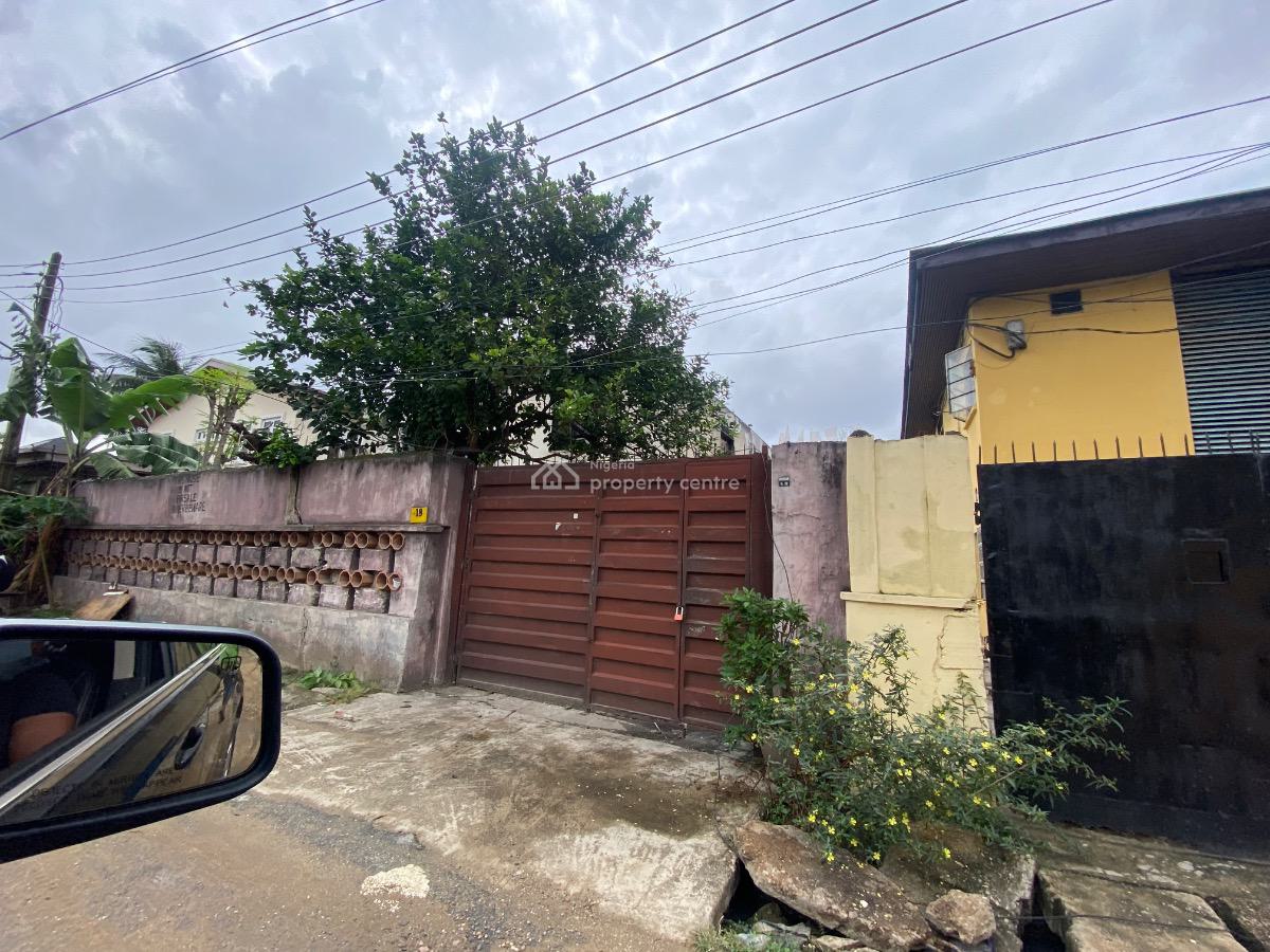450sqm Land Accommodating 6bedroom House with, Kehinde Akamo Street, Sura Mogaji Street, Ilupeju Estate, Ilupeju Lago, Ilupeju, Lagos, Residential Land for Sale