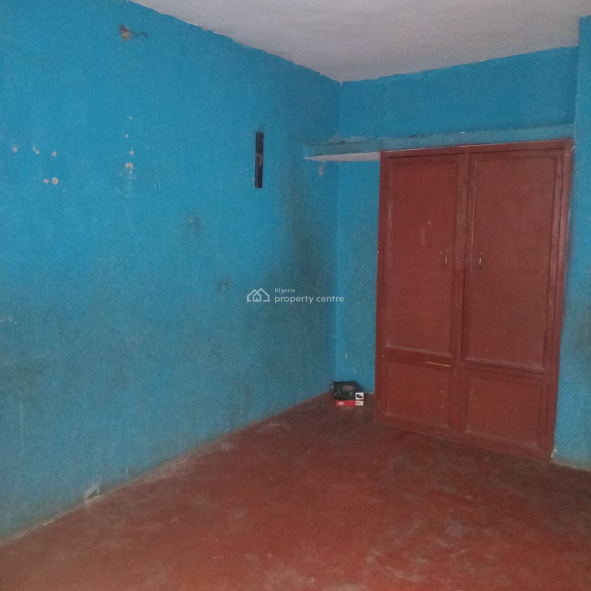 3-bedroom Flat, Second Floor Off Agunlejika Street, Ijeshatedo, Surulere, Lagos., Ijeshatedo, Surulere, Lagos, Flat / Apartment for Rent