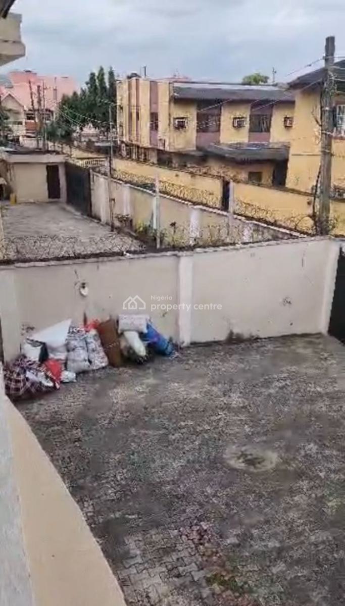 4bedroom Duplex with a Room B/q, Maryland Crescent, Maryland, Lagos, House for Rent