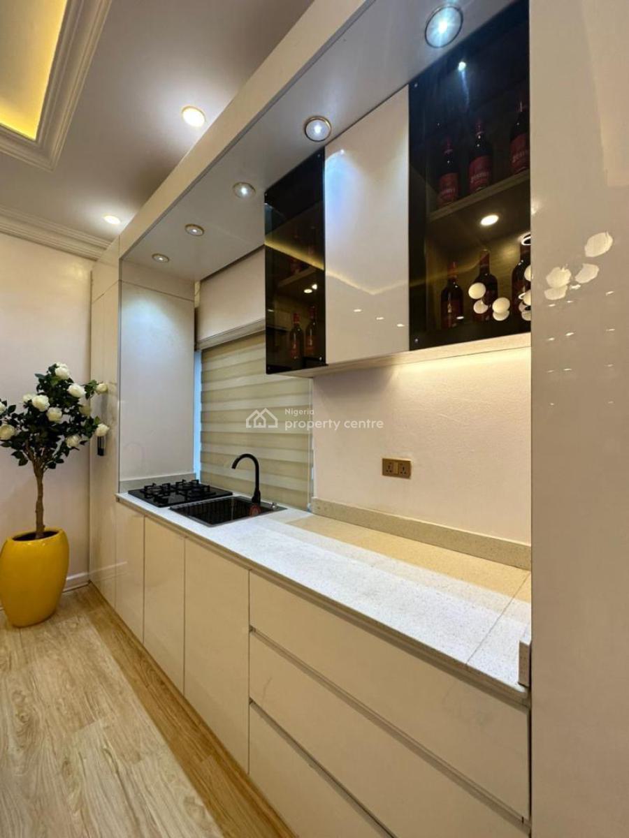 Beautifully Designed One Bedroom Apartment with Cinema, Osapa London, Lekki, Lagos, Flat / Apartment Short Let