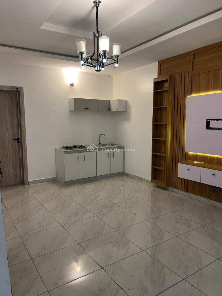 Well Maintained Room and Parlor, Orchid Road, Lekki, Lagos, Mini Flat (room and Parlour) for Rent