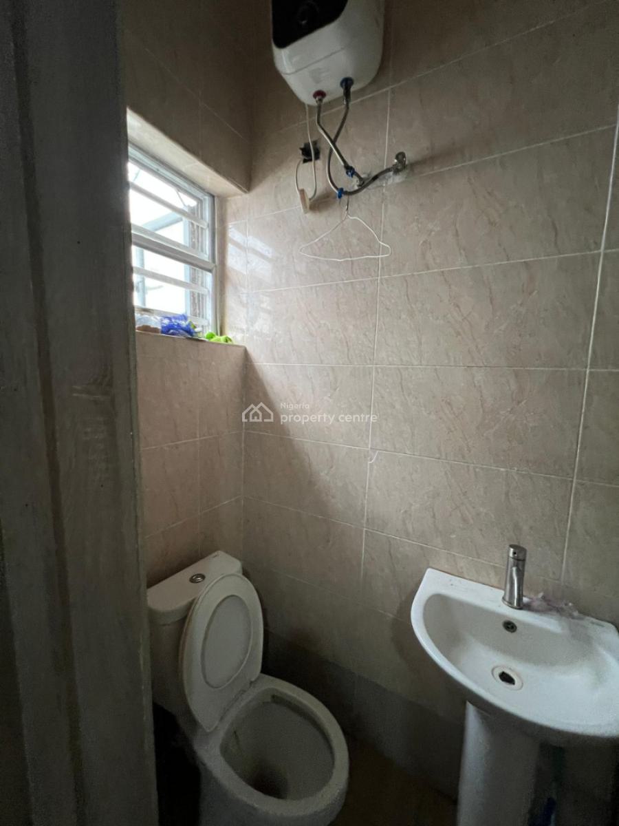 Well Maintained Room and Parlor, Orchid Road, Lekki, Lagos, Mini Flat (room and Parlour) for Rent
