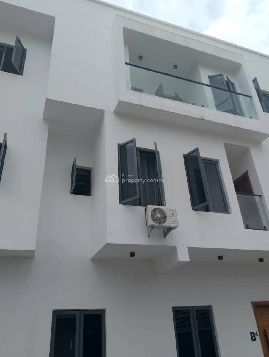 Lovely 2 Bedroom Penthouse Apartment, Signature Apartment, Off Freedom Way, Lekki, Lagos, Flat / Apartment for Rent