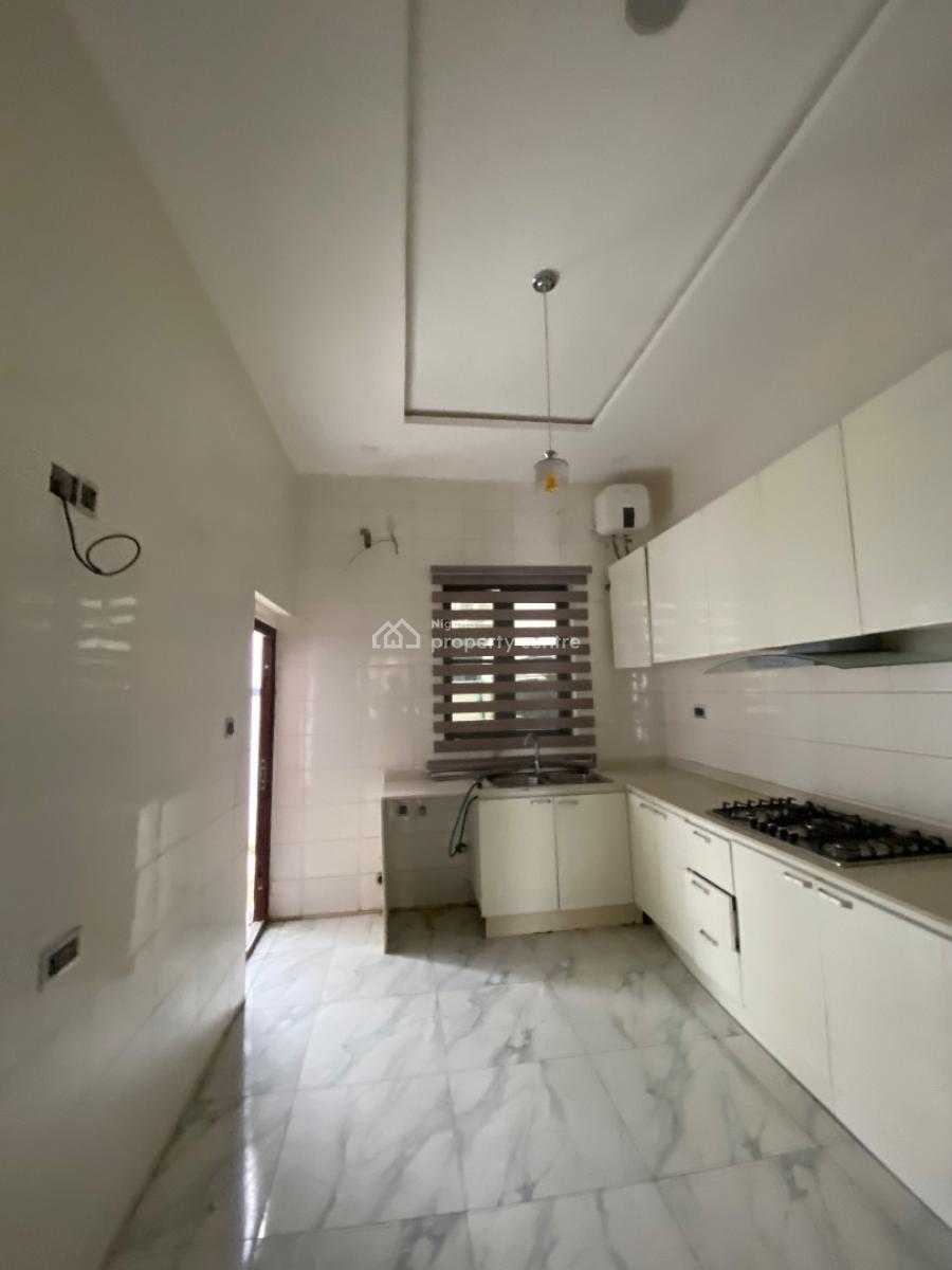 4 Bedroom Terrace Duplex, with All Rooms Ensuit, De-fortieth Estate, Ewumi Road, Off Oba Omogbolahan Lawani Street, Ikota, Lekki, Lagos, Terraced Duplex for Sale