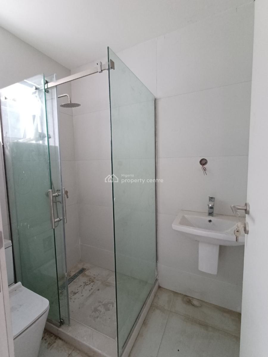 Newly Built 2 Bedroom Apartment, Lekki Phase 1, Lekki, Lagos, Flat / Apartment for Sale