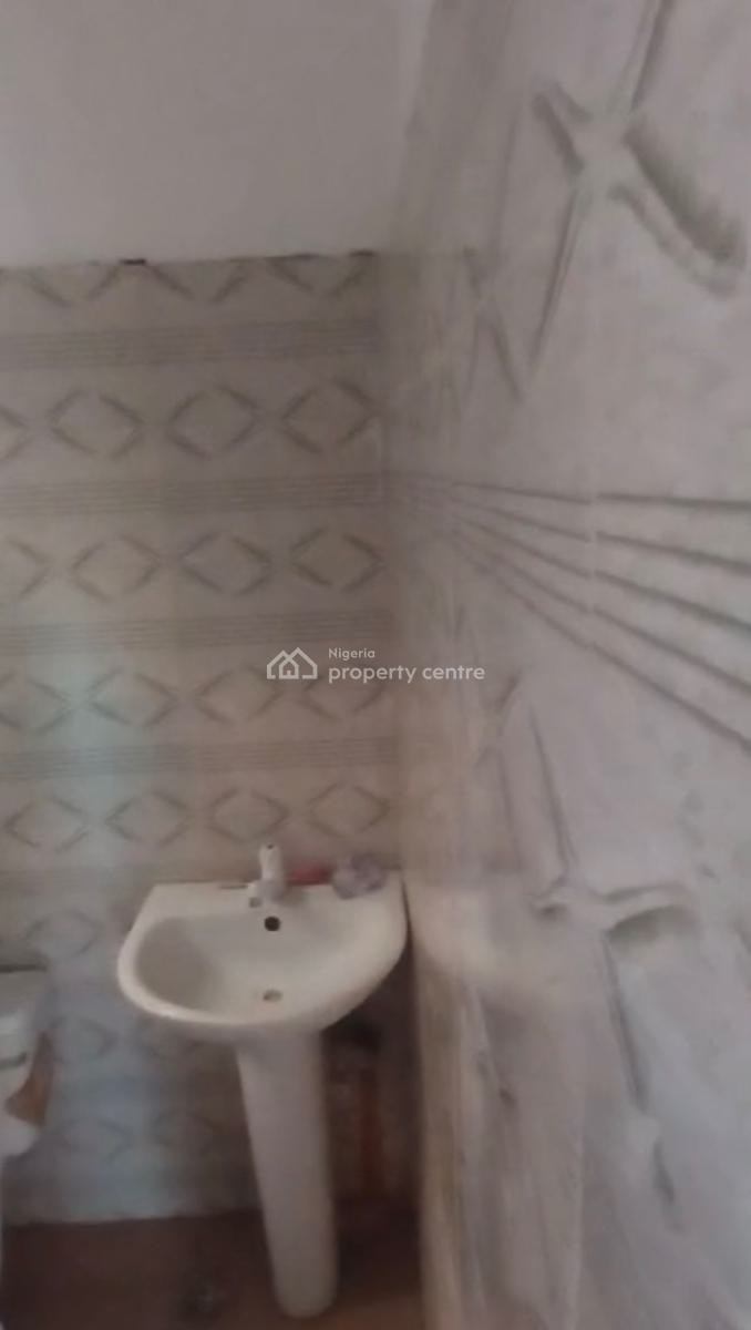 a Clean Mini Flat  Downstairs, Badore, Ajah, Lagos, Mini Flat (room and Parlour) for Rent