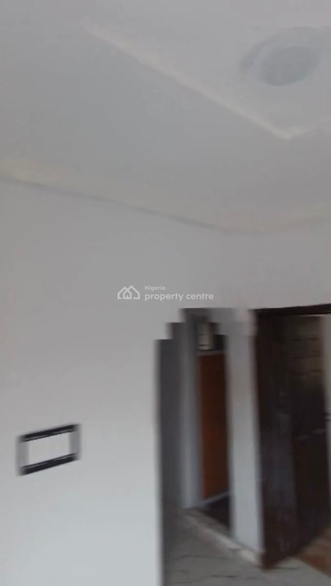 a Clean Mini Flat  Downstairs, Badore, Ajah, Lagos, Mini Flat (room and Parlour) for Rent
