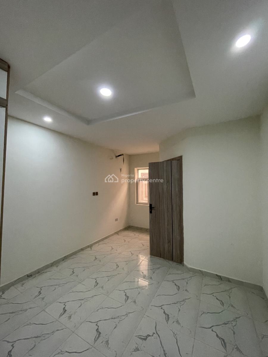 Spacious 4 Bedroom Terrace Duplex, Orchid Road, Lekki, Lagos, Terraced Duplex for Sale