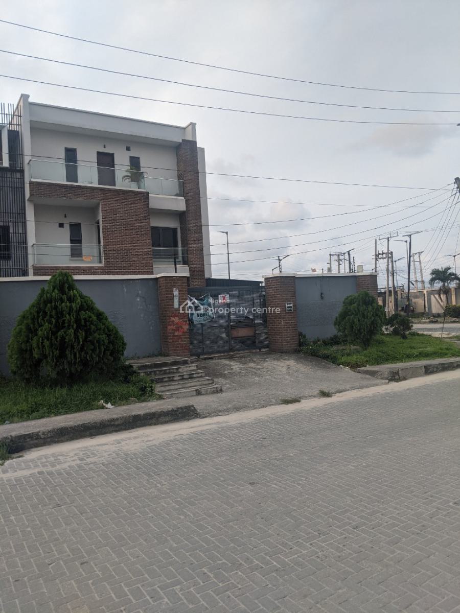Conerpiece 2 Wings of 5 Bedroom Duplex Each Facing The Major Road, Edward Hotonu Street, Off Updc, Lekki Phase 1, Lekki, Lagos, House for Sale