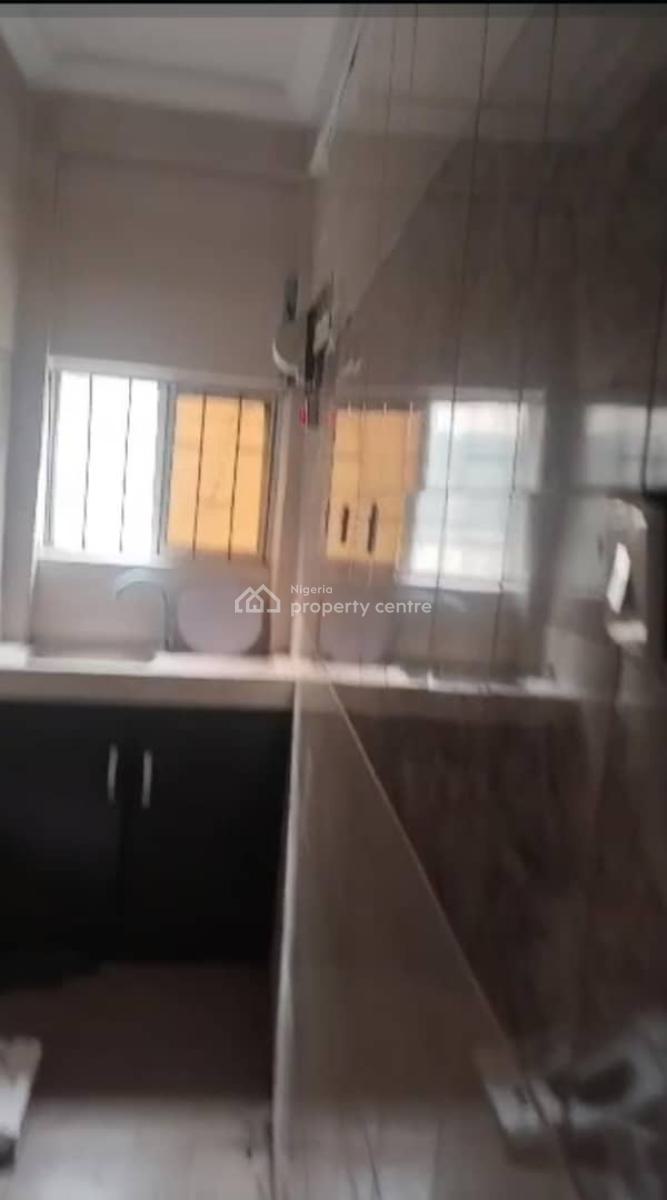 Lovely 2 Bedroom Flat, Adeniyi Jones, Ikeja, Lagos, Flat / Apartment for Rent