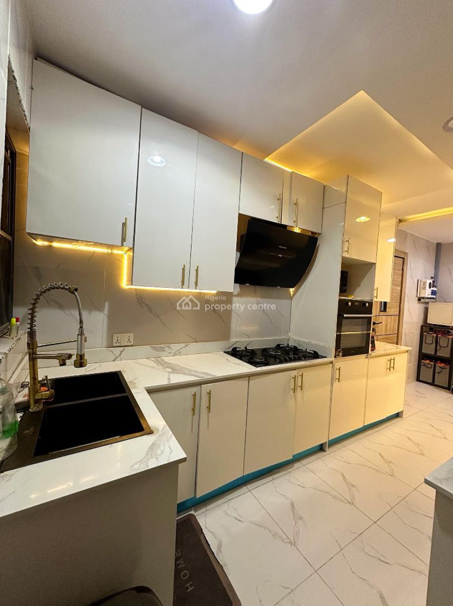 Fully Furnished 3 Bedroom Apartment, Lekki Phase 1, Lekki, Lagos, Flat / Apartment for Sale