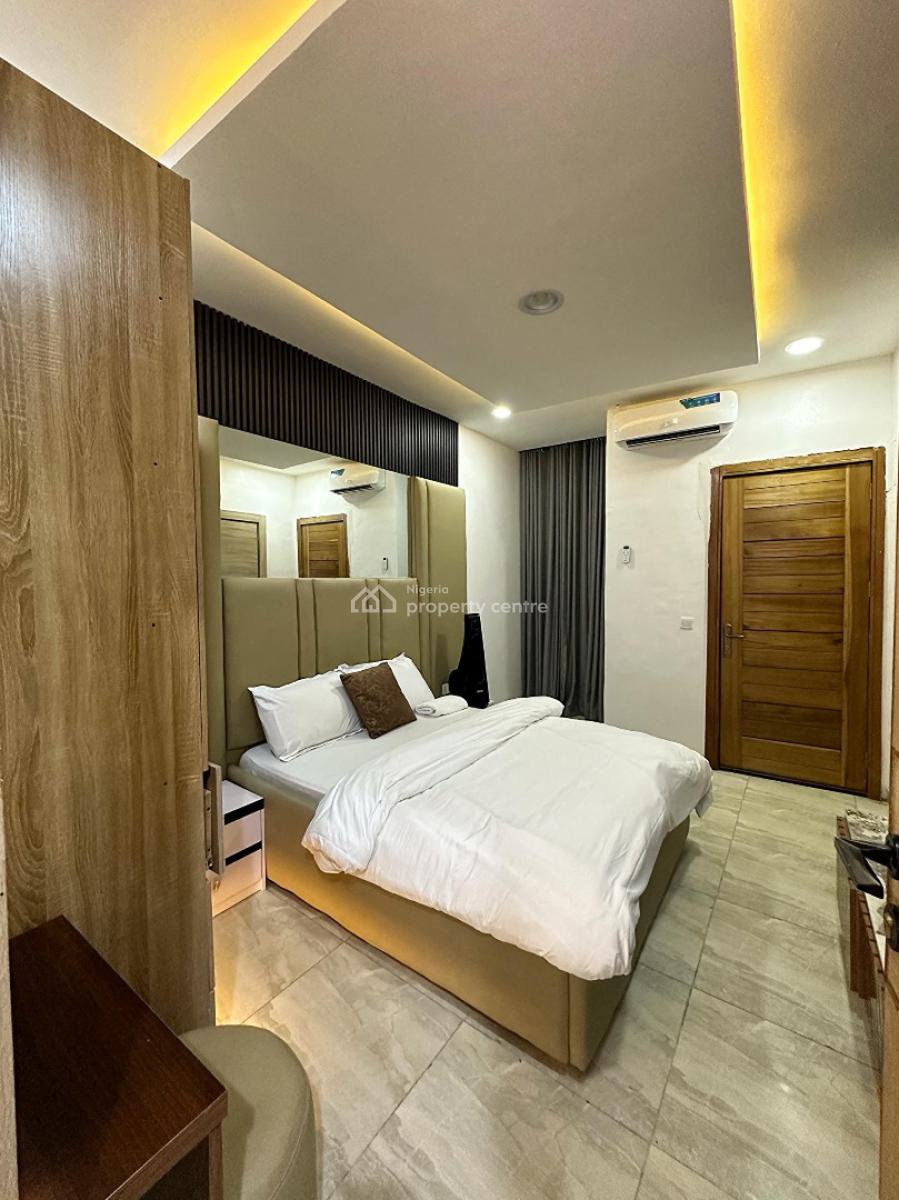 Fully Furnished 3 Bedroom Apartment, Lekki Phase 1, Lekki, Lagos, Flat / Apartment for Sale