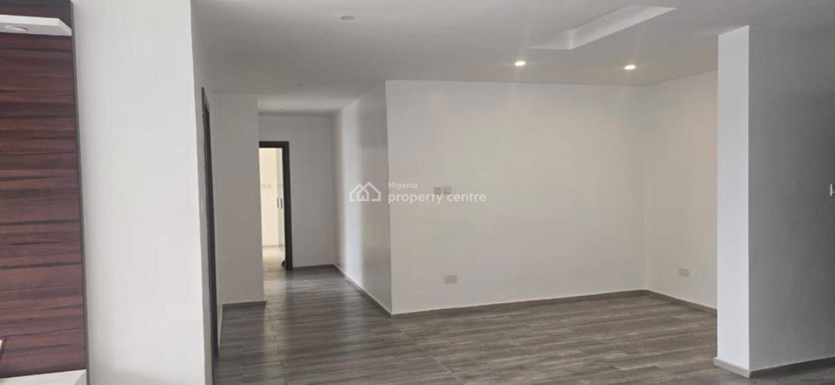 Well Maintained 2 Bedroom Upper Floor Apartment, Banana Island, Ikoyi, Lagos, Flat / Apartment for Rent