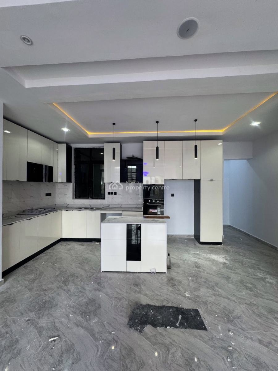 Luxury 2 Bedroom Apartment with Bq, Ikota, Lekki, Lagos, Block of Flats for Sale