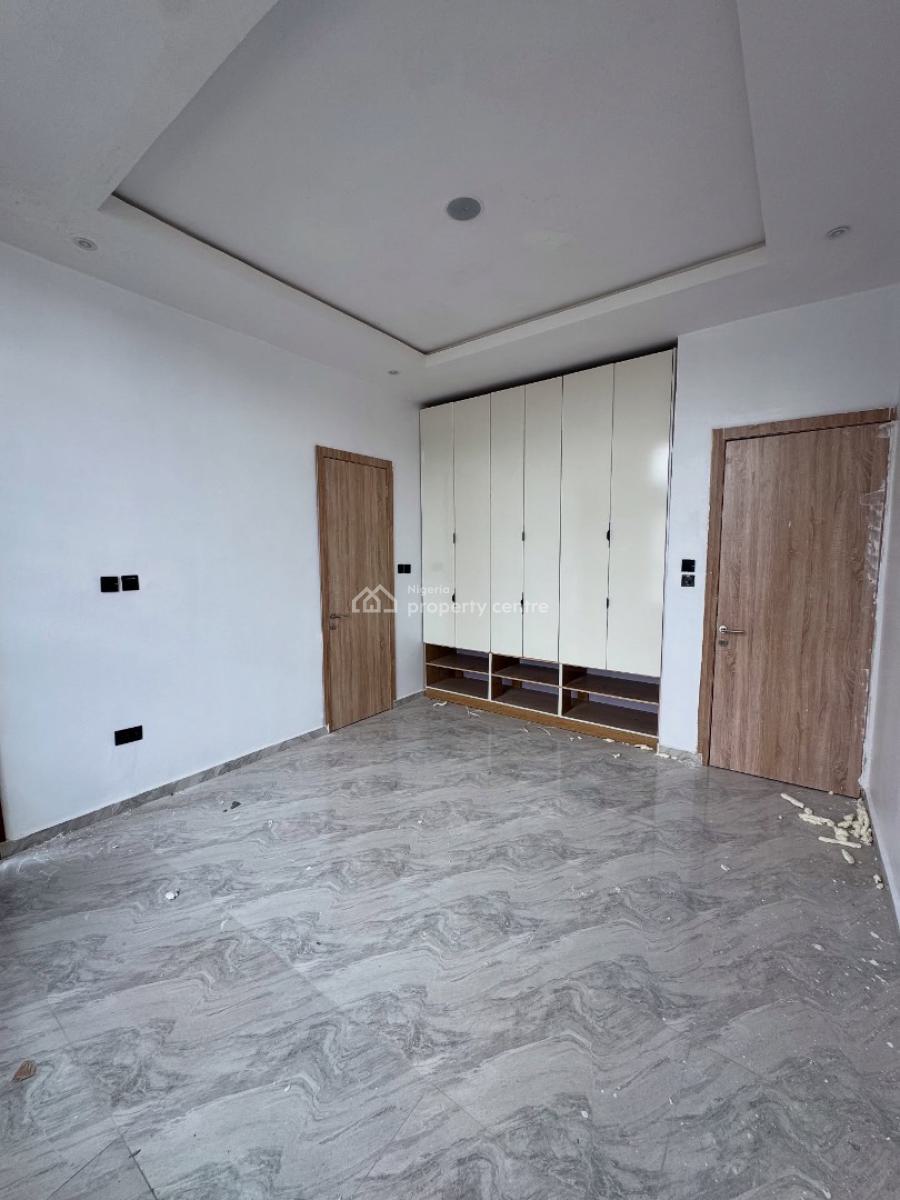 Luxury 2 Bedroom Apartment with Bq, Ikota, Lekki, Lagos, Block of Flats for Sale