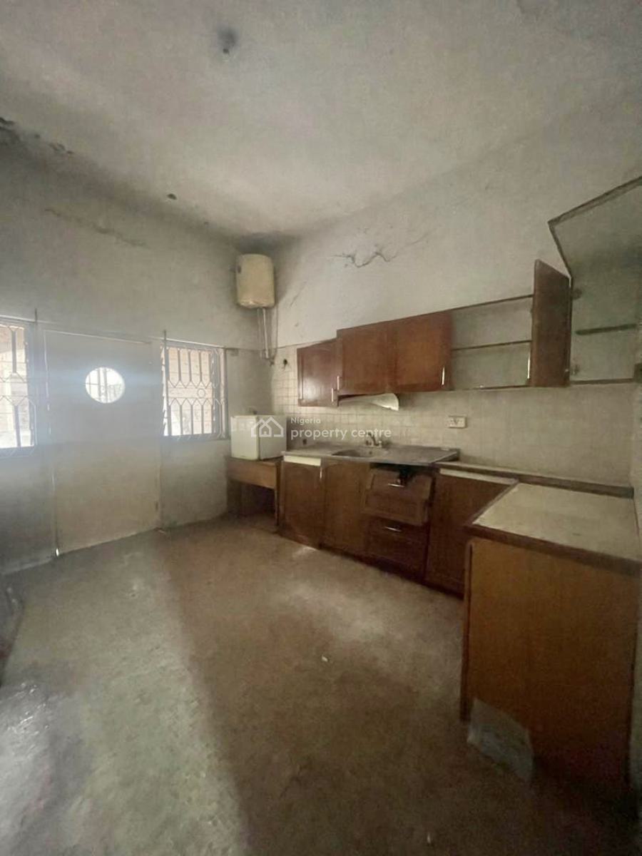 Well Maintained 5 Bedroom Semi Detached Duplex with Service Quarters, Lekki Phase 1, Lekki, Lagos, Semi-detached Duplex for Rent