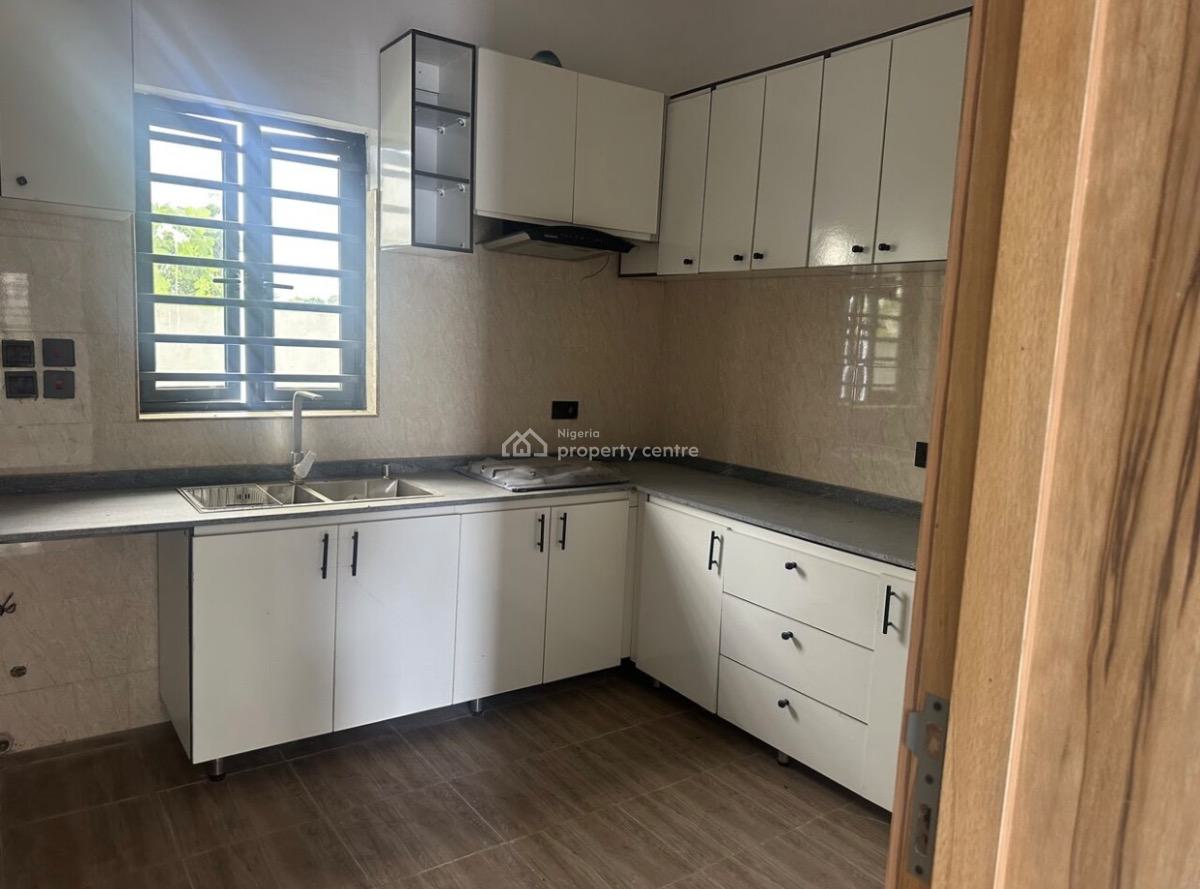 3bedroom Terrace with a Room Boys Quarte, Spring Valley Estate Ajah, Lekki Epe Express Way ., Ajah, Lagos, Terraced Duplex for Sale