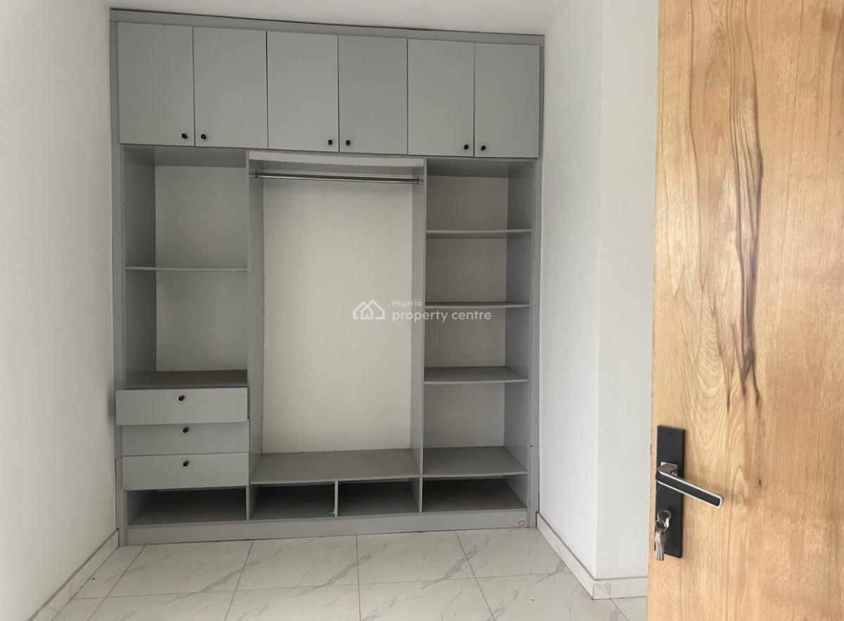 3bedroom Terrace with a Room Boys Quarte, Spring Valley Estate Ajah, Lekki Epe Express Way ., Ajah, Lagos, Terraced Duplex for Sale