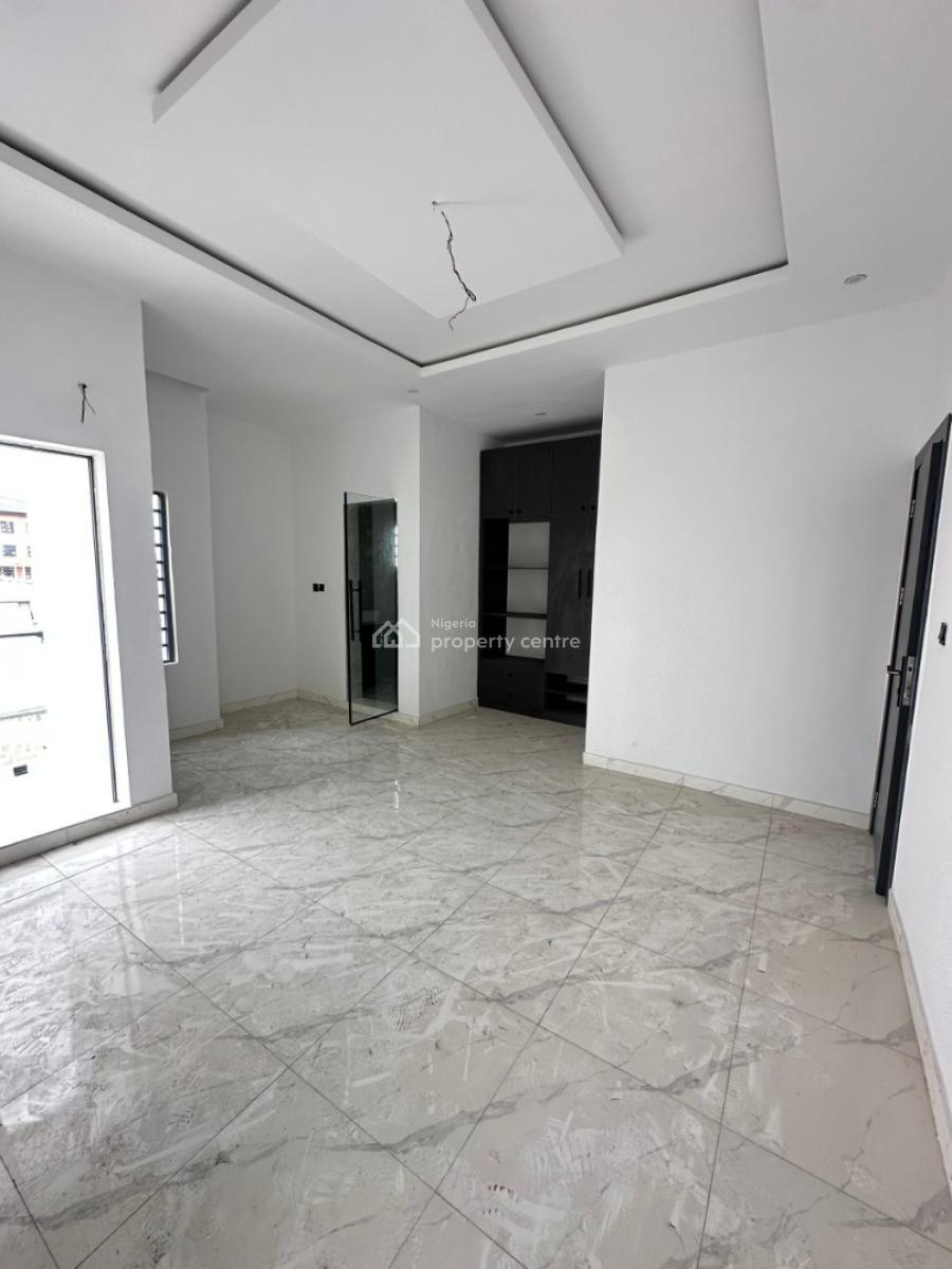 Well-designed 3-bedroom Semi-detached Duplex with Bq, Lbs, Ajah, Lagos, Semi-detached Duplex for Sale