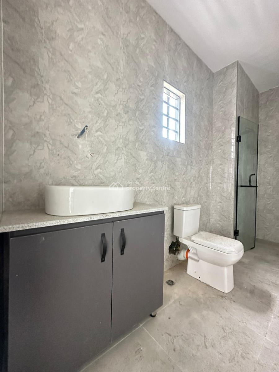 Well-designed 3-bedroom Semi-detached Duplex with Bq, Lbs, Ajah, Lagos, Semi-detached Duplex for Sale