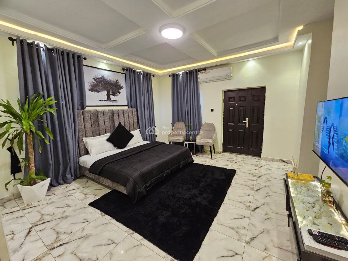 Luxury Three Bedroom with Swimming Pool, Airport Road, Ikeja, Lagos, Flat / Apartment Short Let